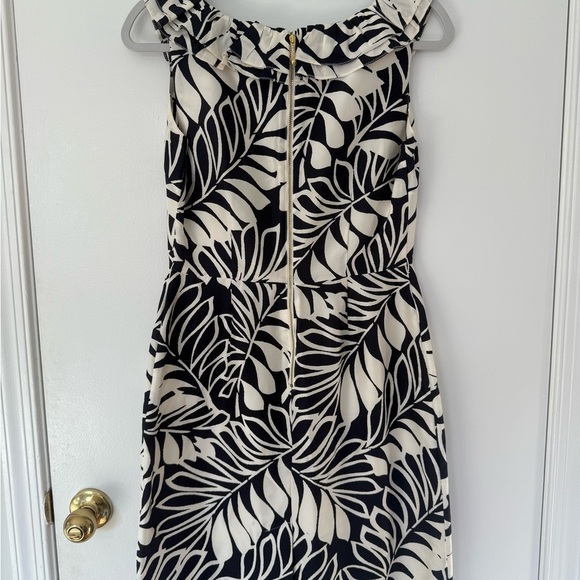 Kate Spade Elegant Black and White Leaf Print Dress - Picture 4 of 10